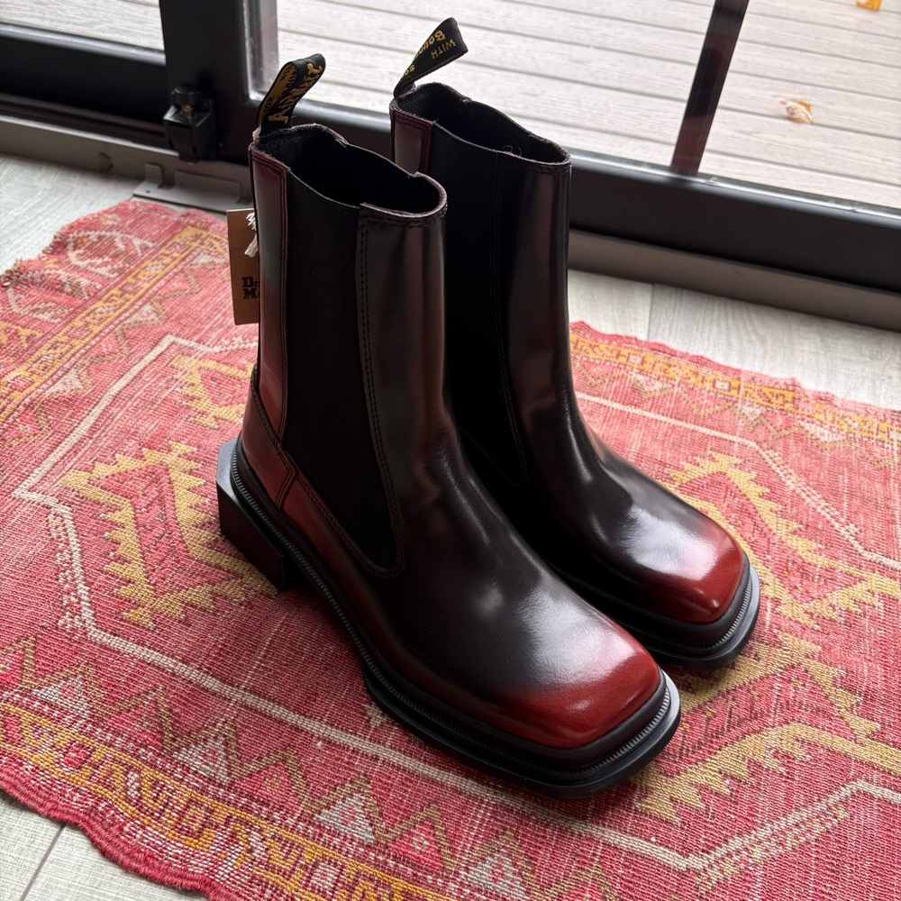 Dr Marten Maybole Chelsea Square Toe Boot